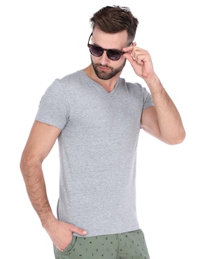 Playera Generra cuello V para hombre