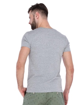 Playera Generra cuello V para hombre