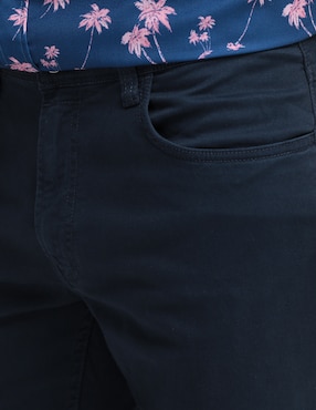 Pantalón regular Izod de algodón para hombre