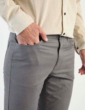 Pantalón casual chino straight Izod para hombre