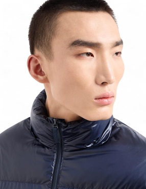 Chamarra casual Armani Exchange impermeable capucha desmontable para hombre