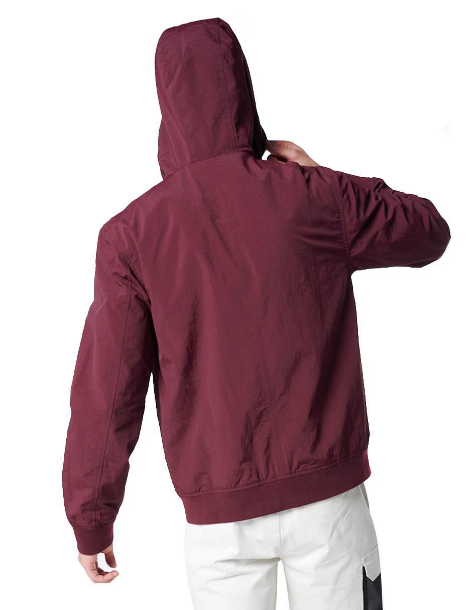 Chamarra con capucha para hombre 2