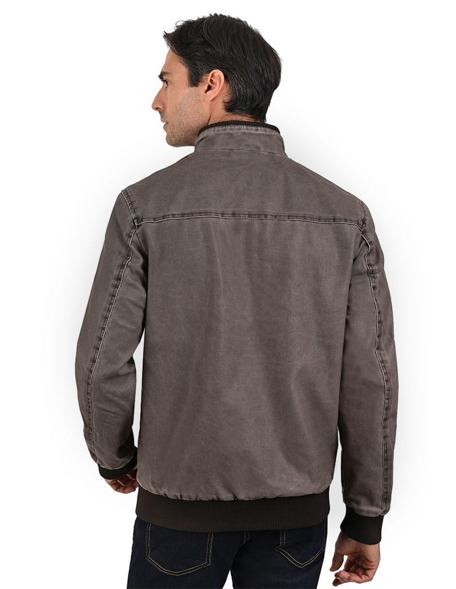 Chamarra impermeable con bolsillos para hombre 7