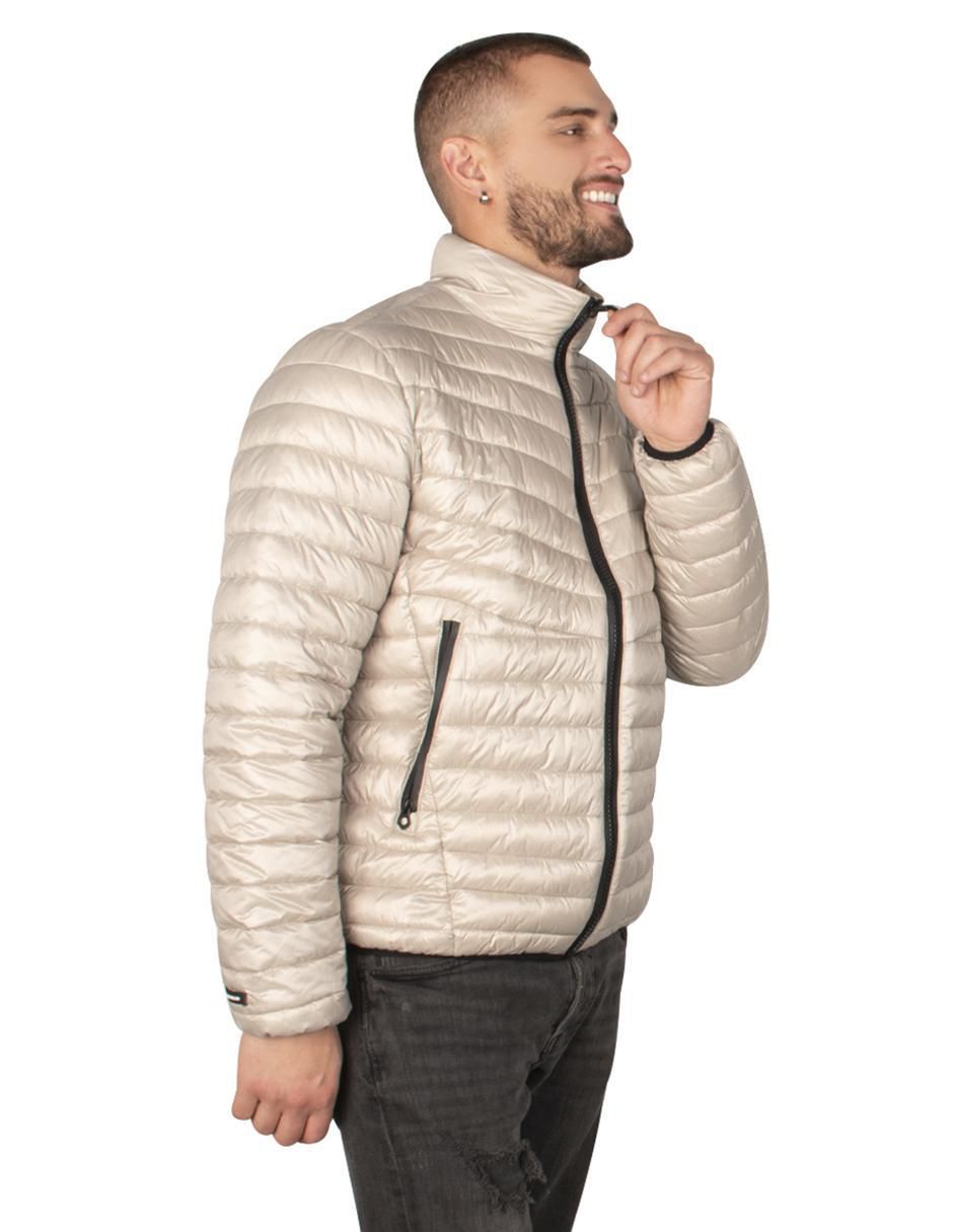 Chamarra con bolsillos para hombre 3