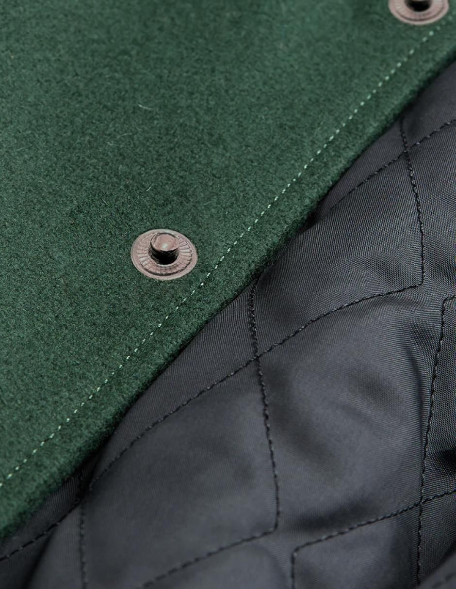 Chamarra impermeable sin capucha para hombre 7