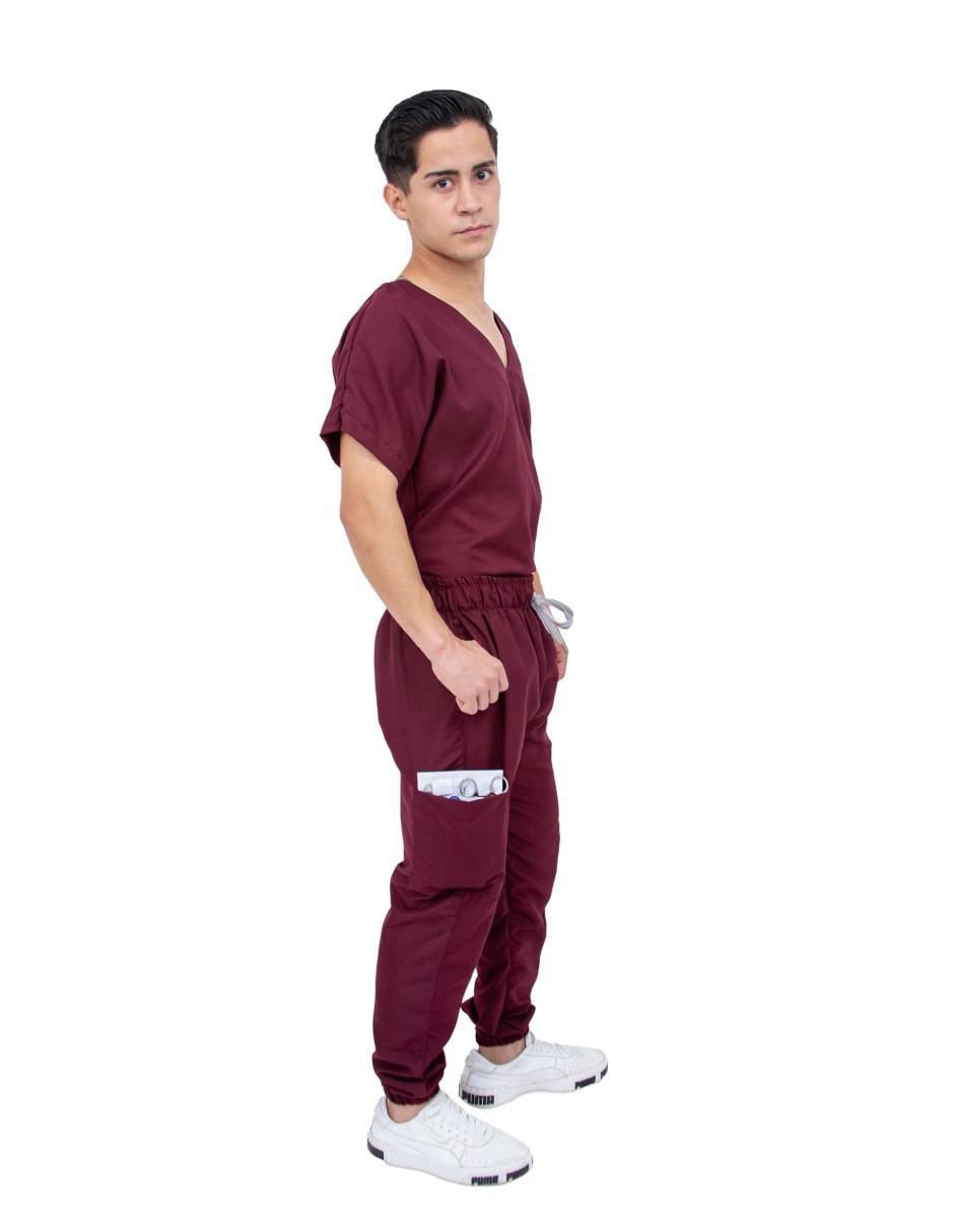 Uniforme estilo ajustado para hombre 3