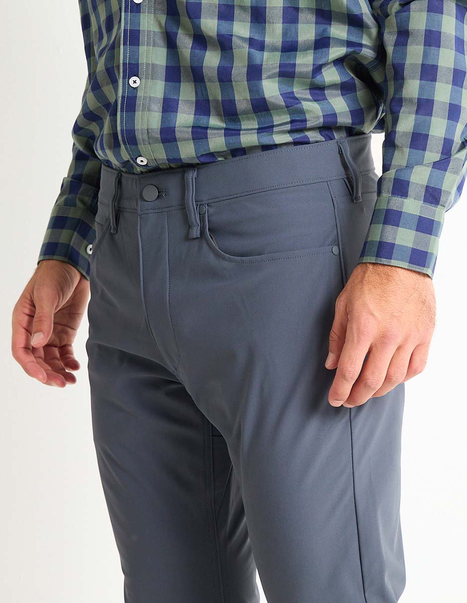 Pantalón casual regular slim para hombre 4