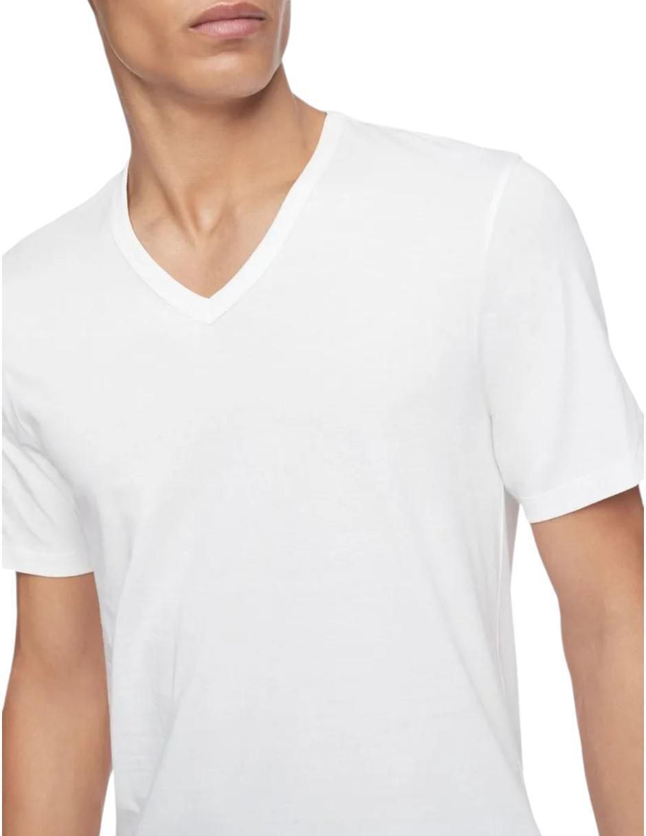 Set camiseta cuello V para hombre 4