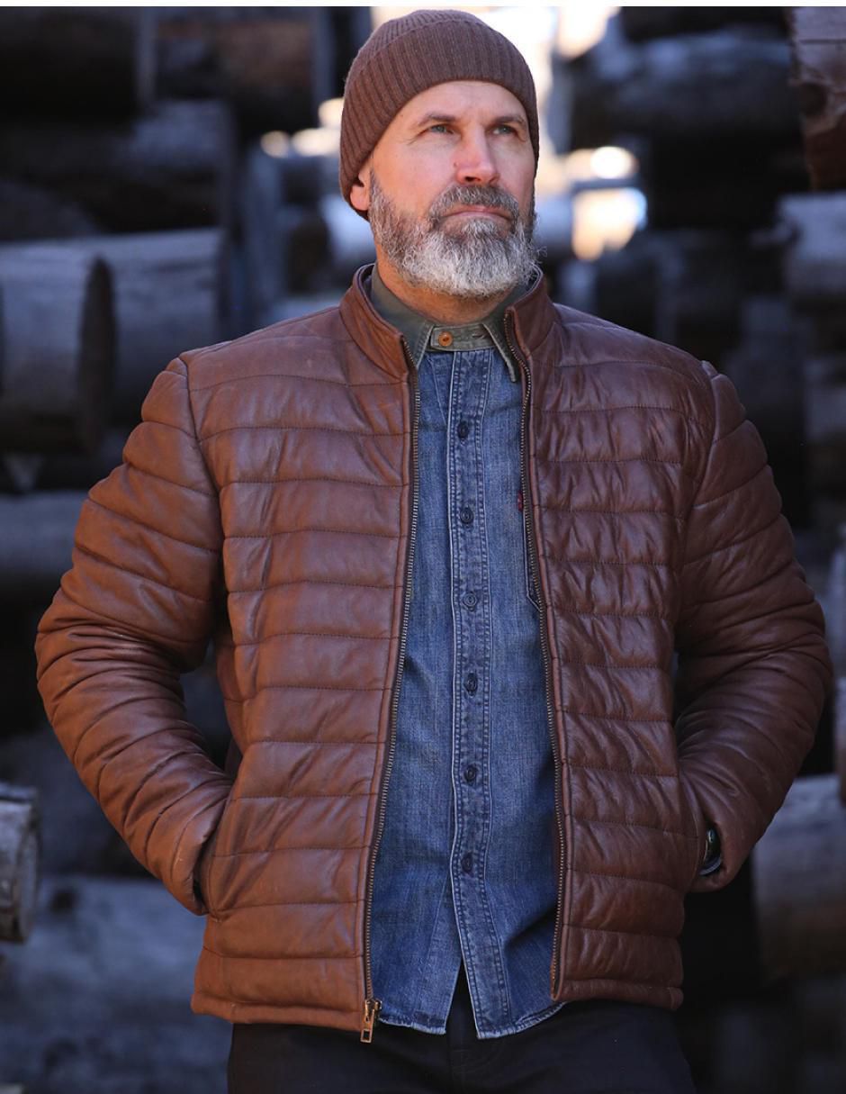 Chamarra acolchada de piel para hombre 6