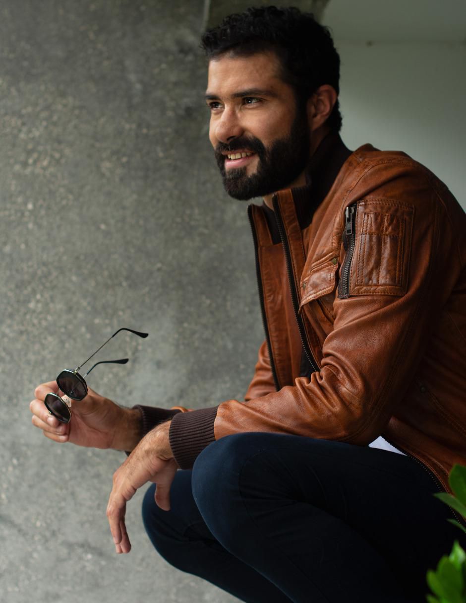 Chamarra bomber impermeable de piel cuello con cierre para hombre 8