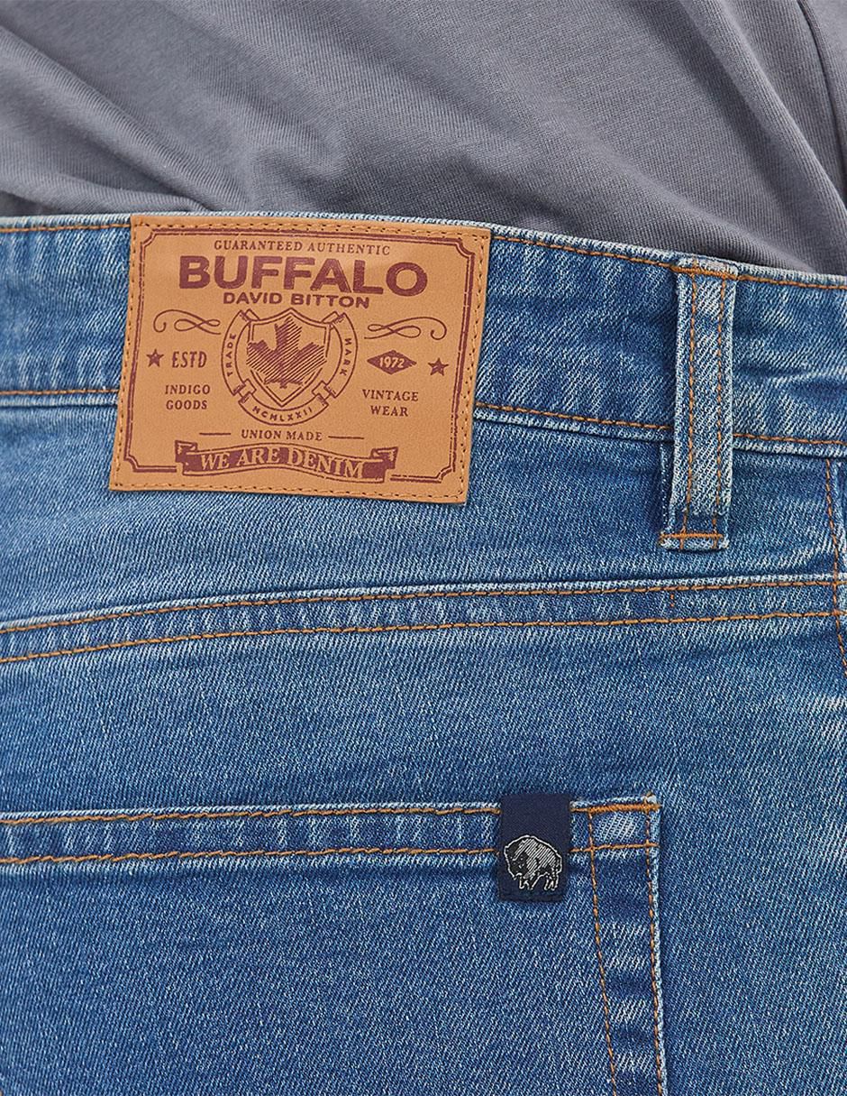 Jeans straight lavado stone wash para hombre 4
