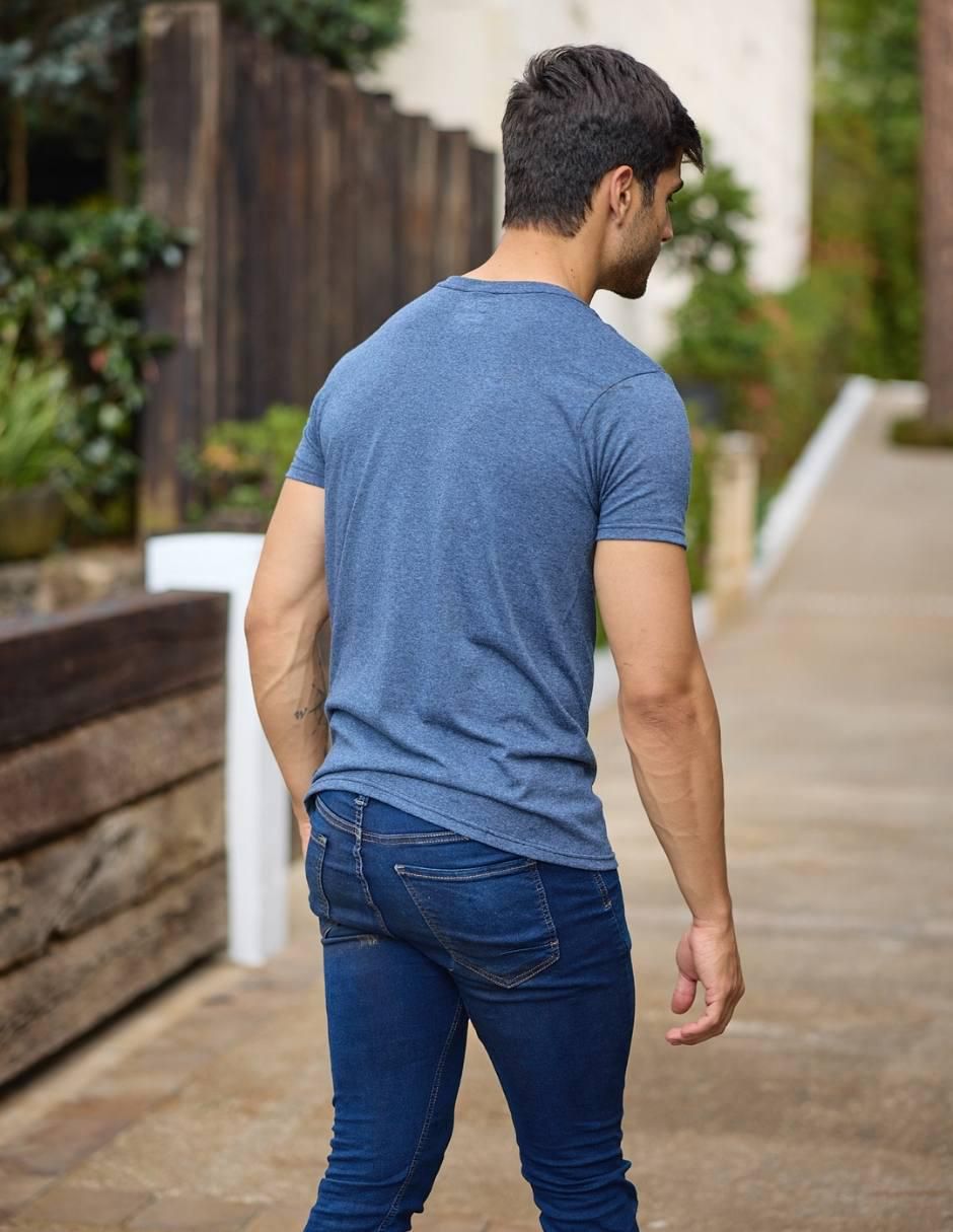Playera cuello v para hombre 9