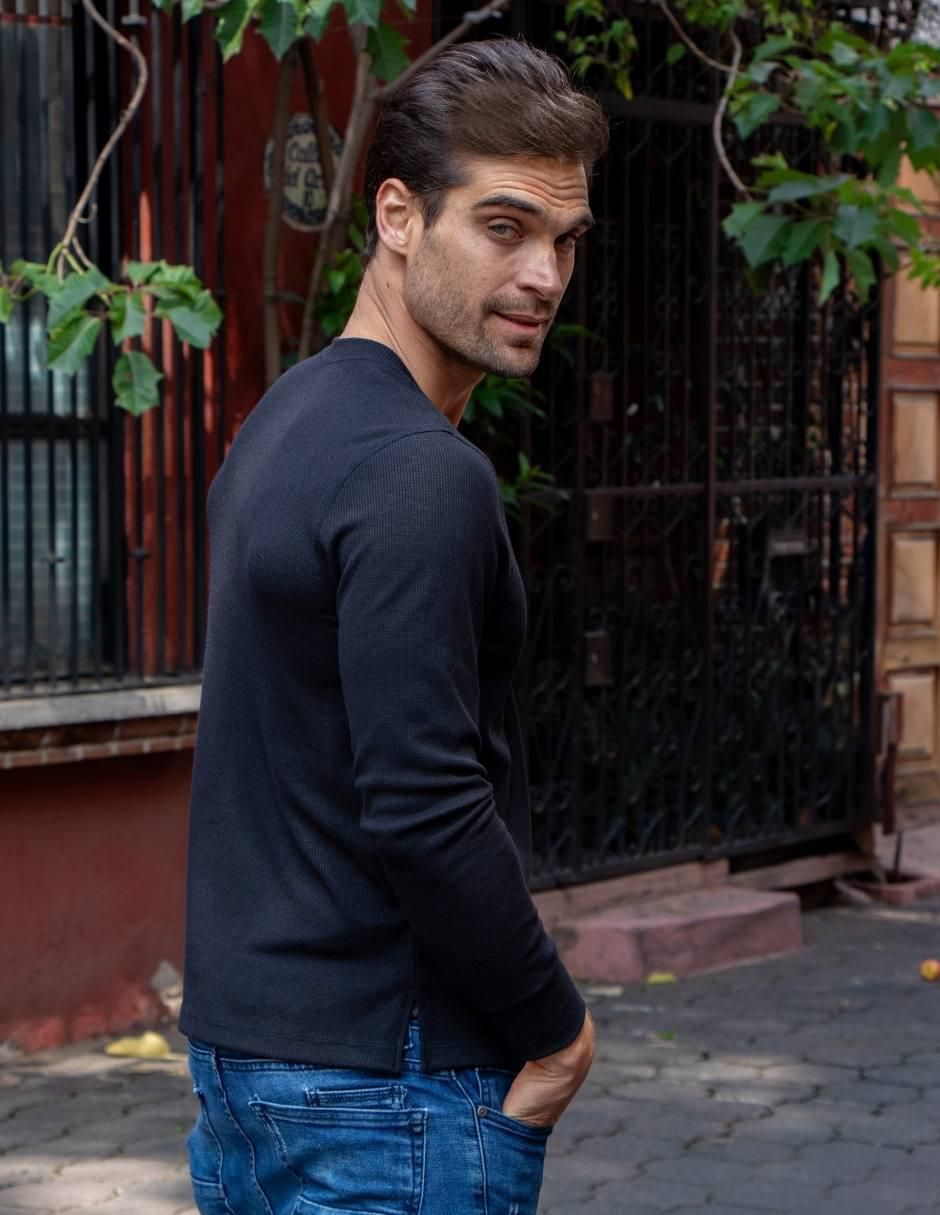 Playera cuello redondo para hombre 7
