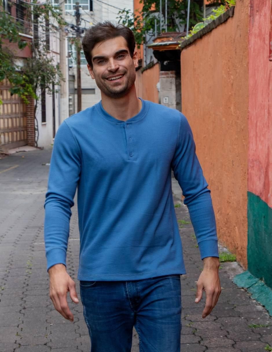 Playera cuello henley para hombre 5