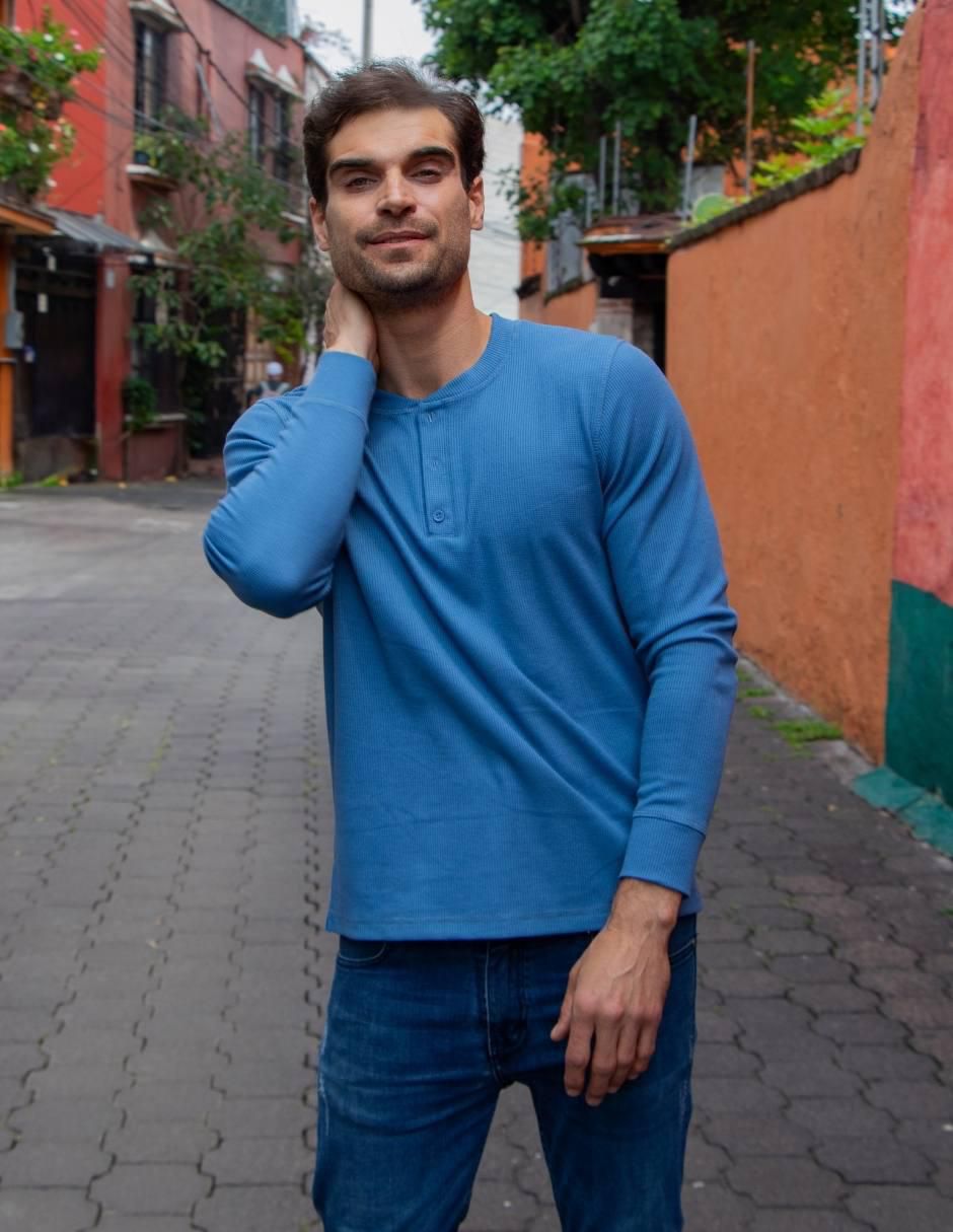 Playera cuello henley para hombre 7