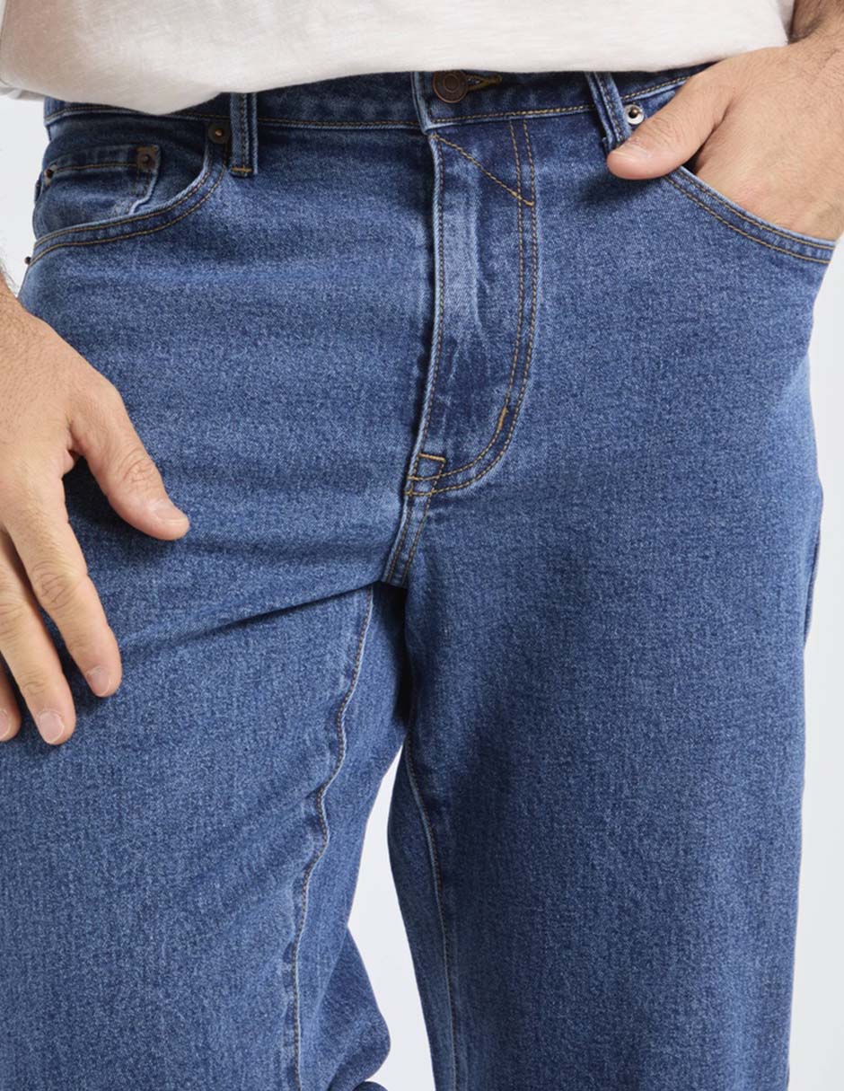 Jeans straight lavado medio para hombre 4
