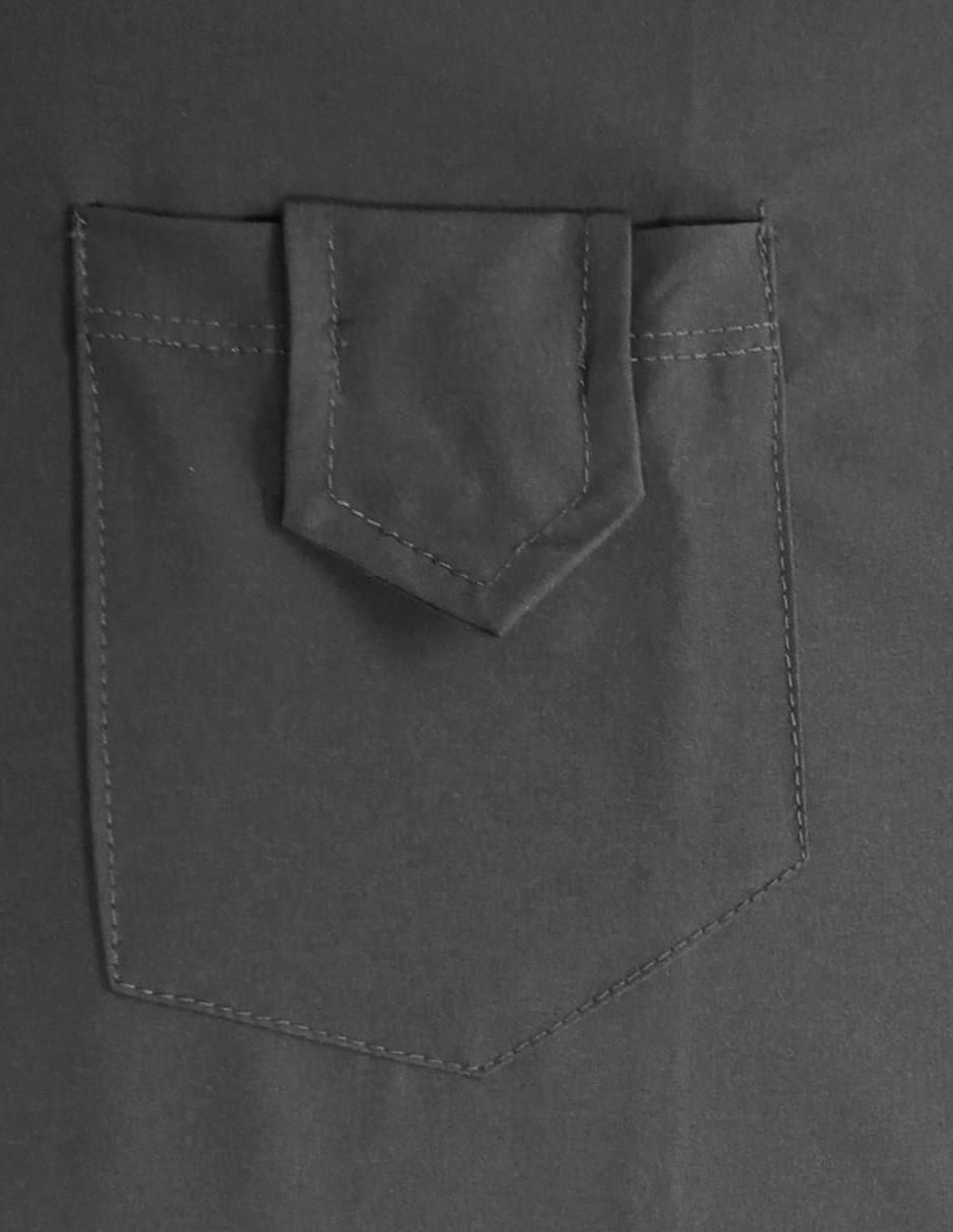 Uniforme estilo relajado para hombre 5