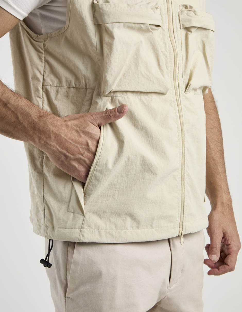 Chaleco con bolsillos para hombre 5