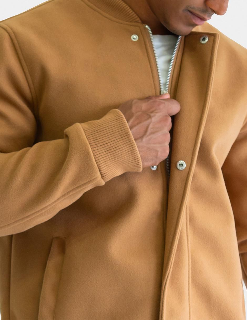 Chamarra bomber con bolsillos para hombre 4