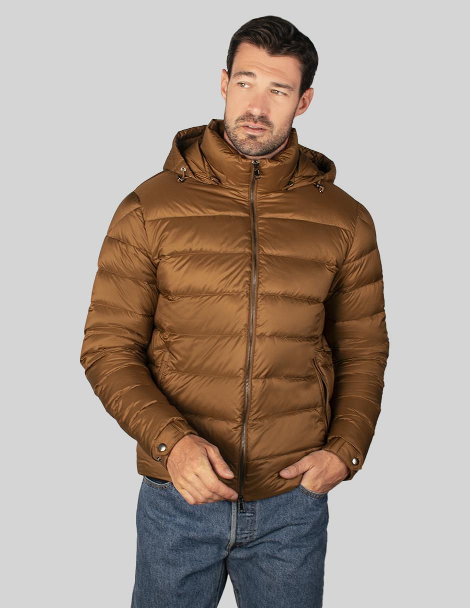 Chamarra capitonada capucha desmontable para hombre