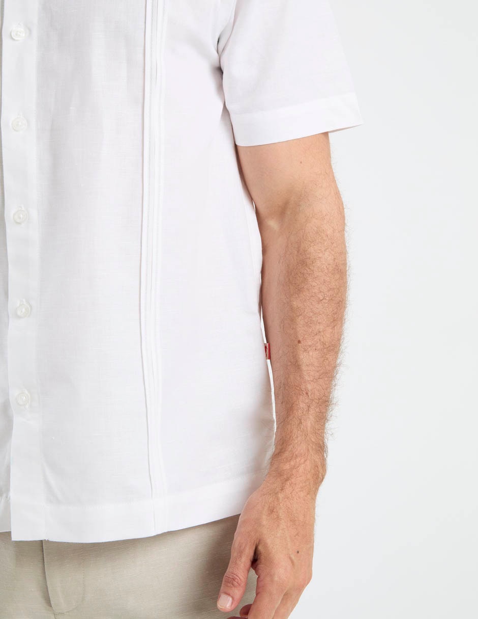 Guayabera manga corta marca para hombre 4